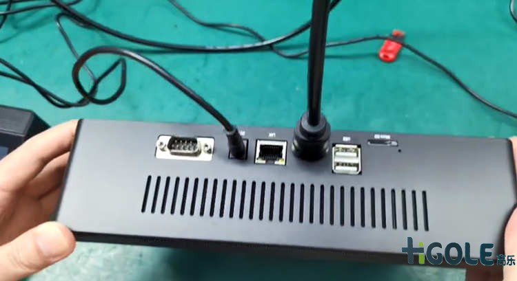 工業(yè)級(jí)一體機(jī)